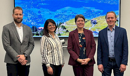 (de gauche à droite)